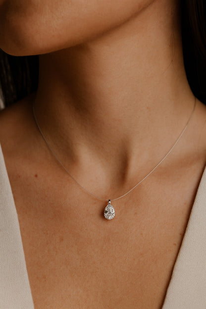 Collier Ras-du-Cou Femme avec Chaîne Invisible en Argent et Pendentif en diamant 1 ct